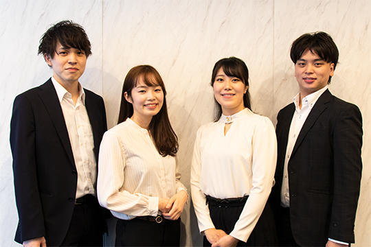 社員集合写真
